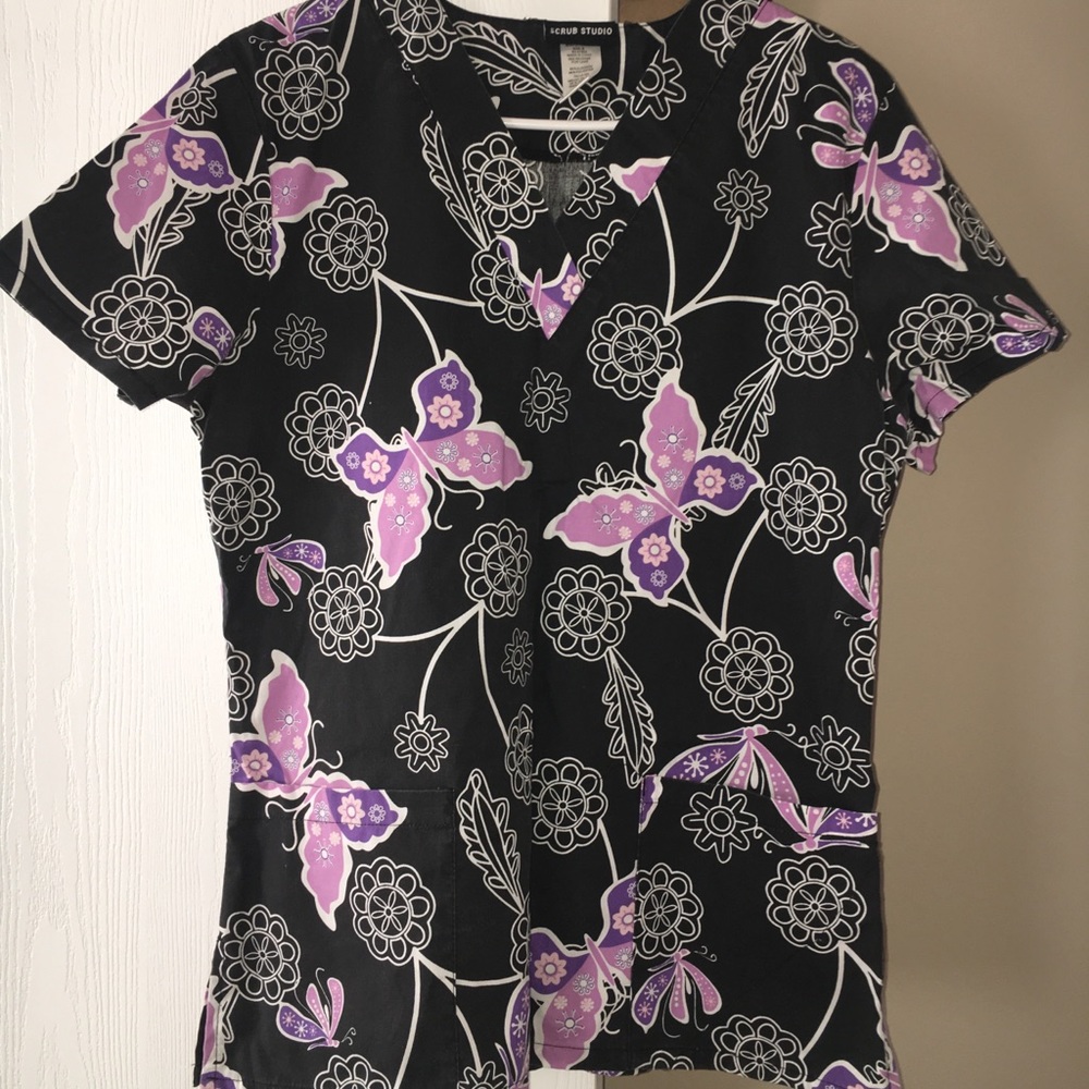 Scrub Studio Women’s Scrub Top Size Small